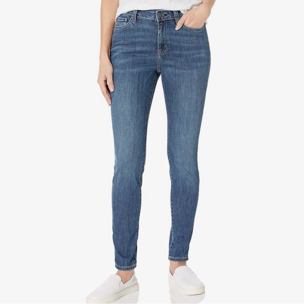Amazon Essentials Slim Blue Jeans NWT - Picture 1 of 6